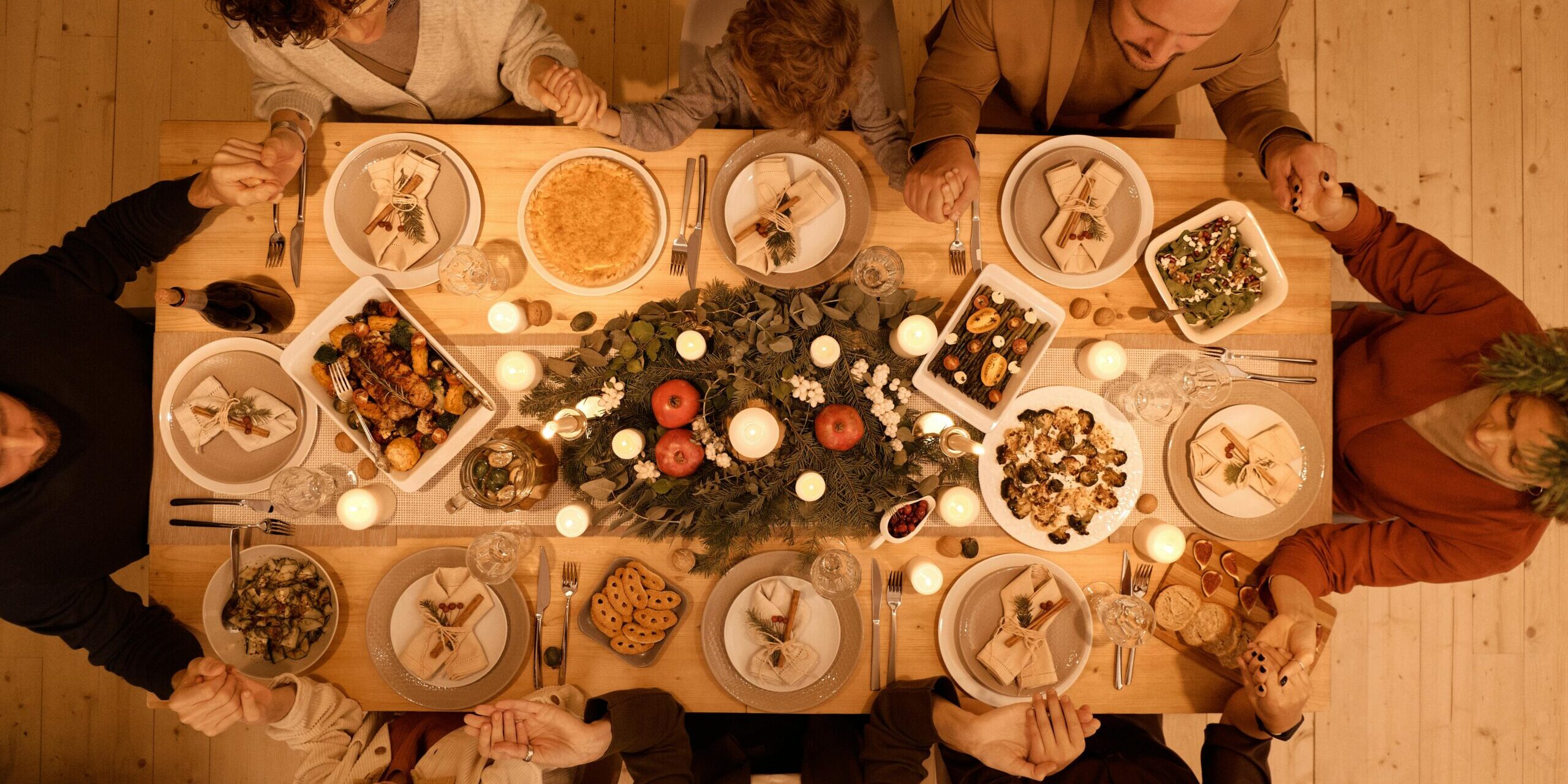 feast-table